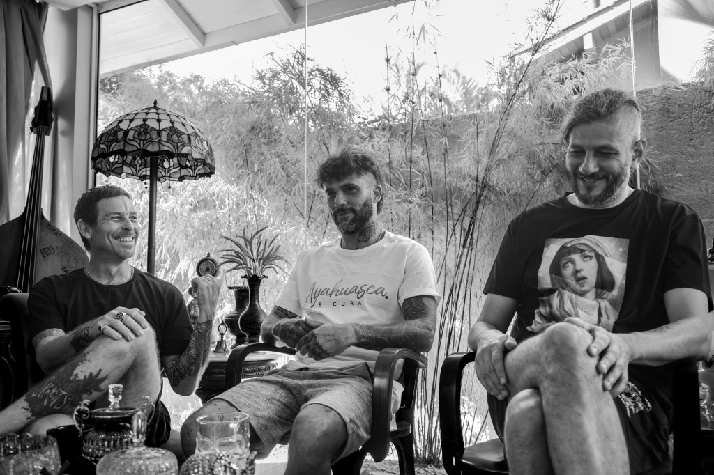 Skrotes: groovando contra a&nbsp;maré